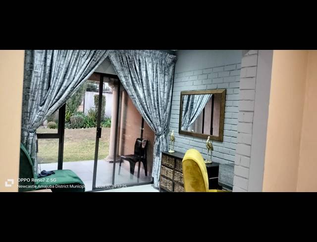 5 BEDROOM HOUSE FOR SALE IN SUNNYRIDGE